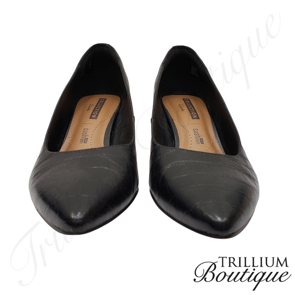 Clark's Women's Kitten Heels Black Croc Crewso Wick Leather Upper 6.5M EUC - Picture 3 of 6